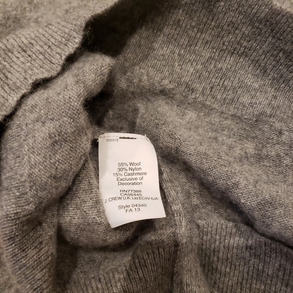 Ladies J Crew Cashmere Gray Sweater - Size XS - Picture 5 of 5